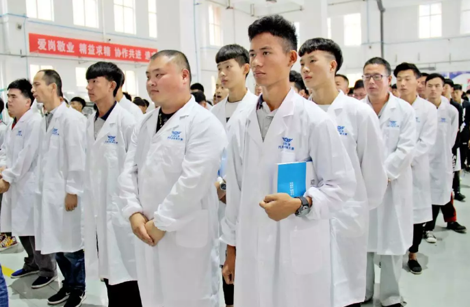 汽车诊断师是目前必须的岗位